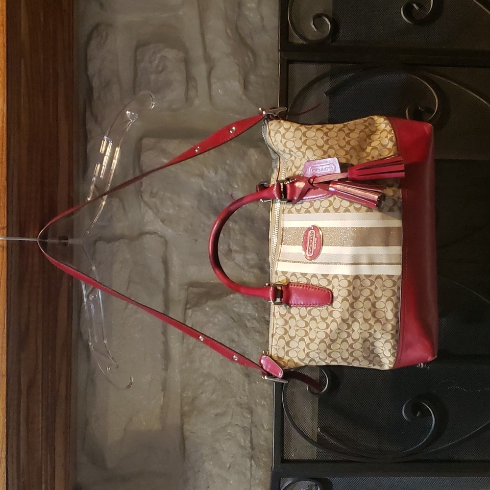 Gorgeous Coach Legacy bag in red and tan